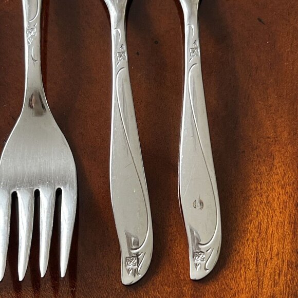 8 Vintage Insico Salad Forks Stainless Flatware Woodlore Interntional Silver - Picture 2 of 10